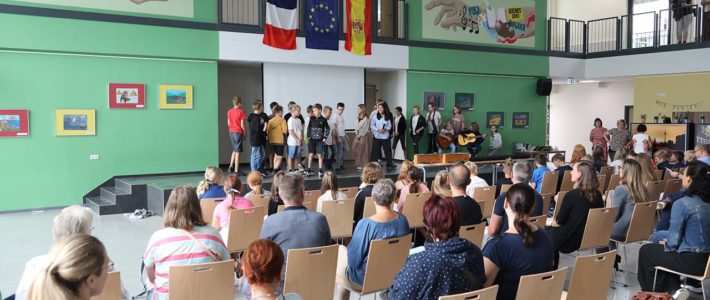 Kleines Programm zur Begrüßung der neuen 5L Kleines Programm zur Begrüßung der neuen 5L