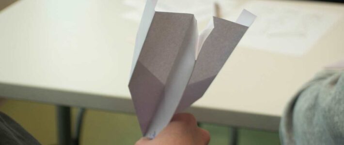 Tag der Naturwissenschaften – Papierflieger Tag der Naturwissenschaften – Papierflieger