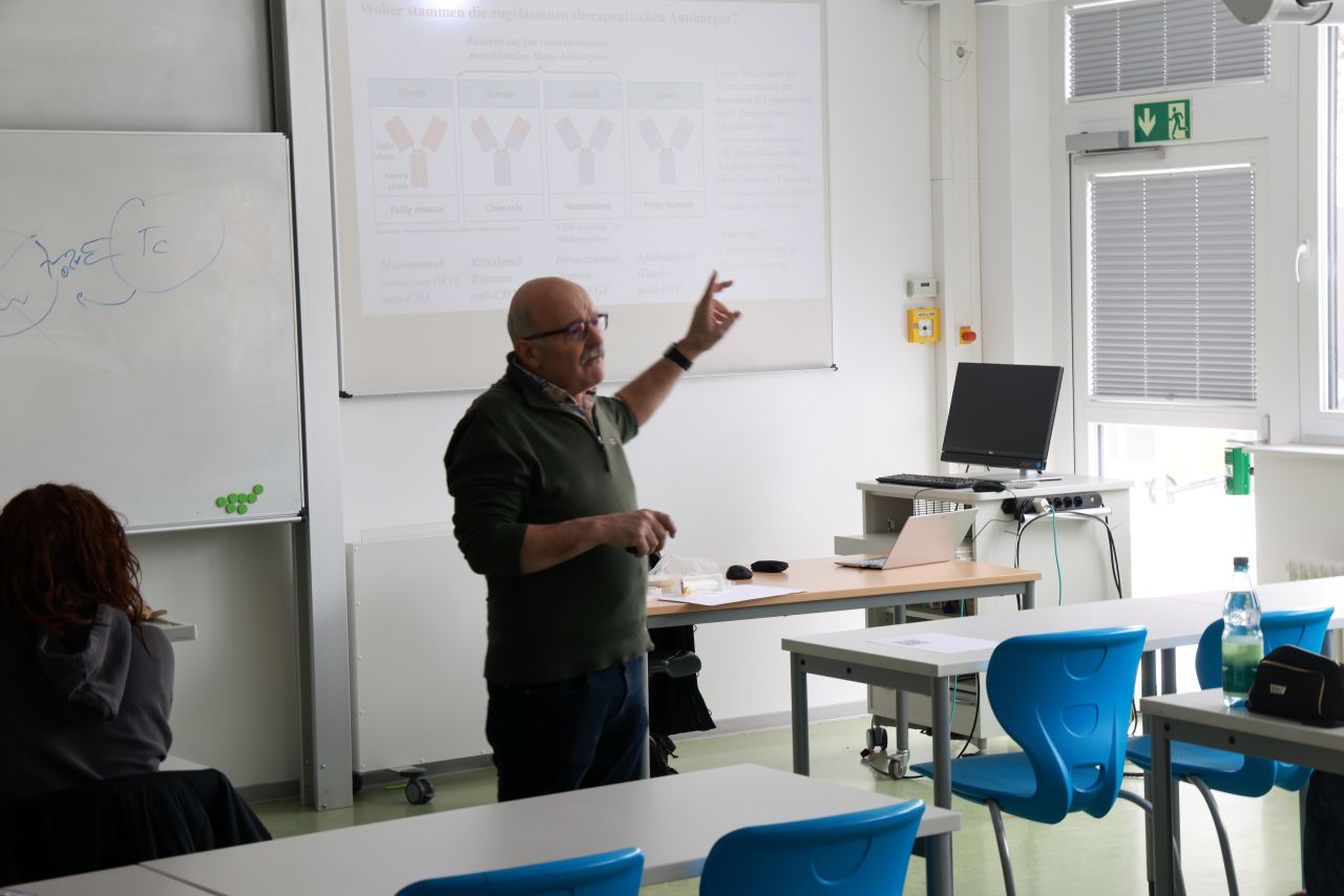 Tag der Naturwissenschaften, Sek.2, TdNW, Forschende zu Besuch